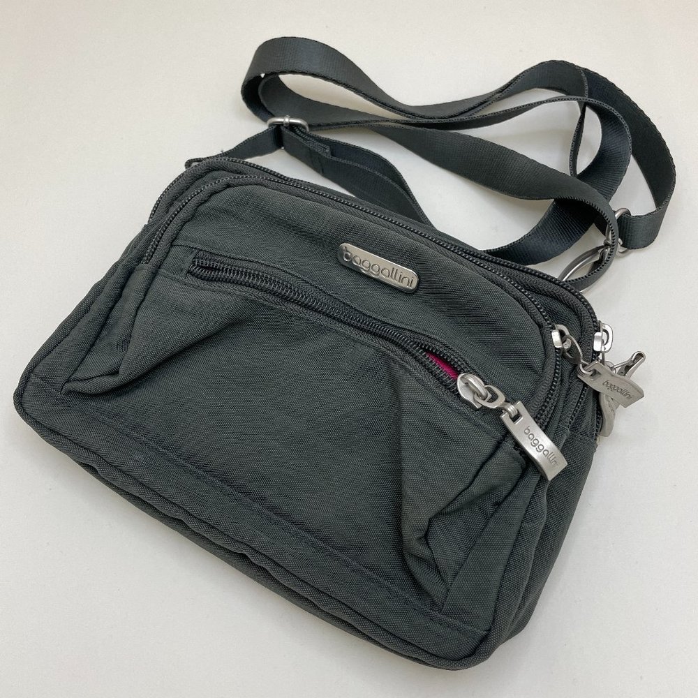 Triple Zip Bagg wristlet